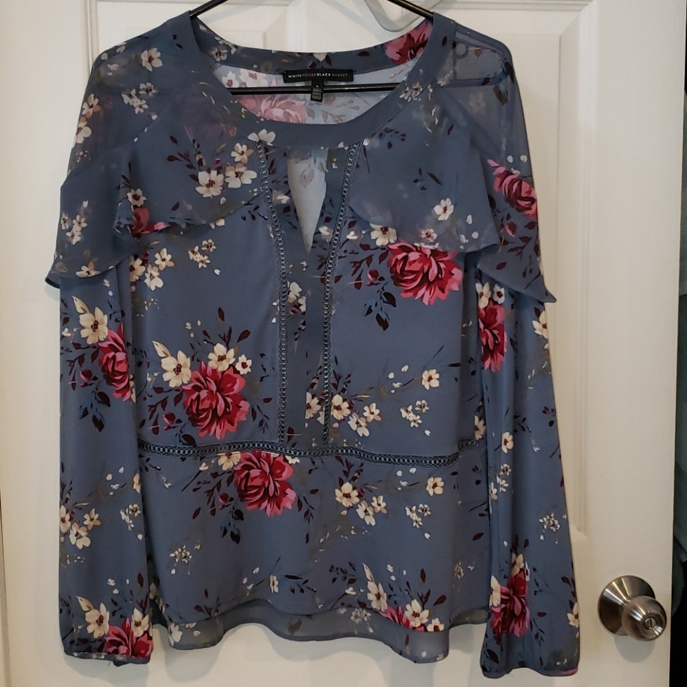 Wite house black market blouse